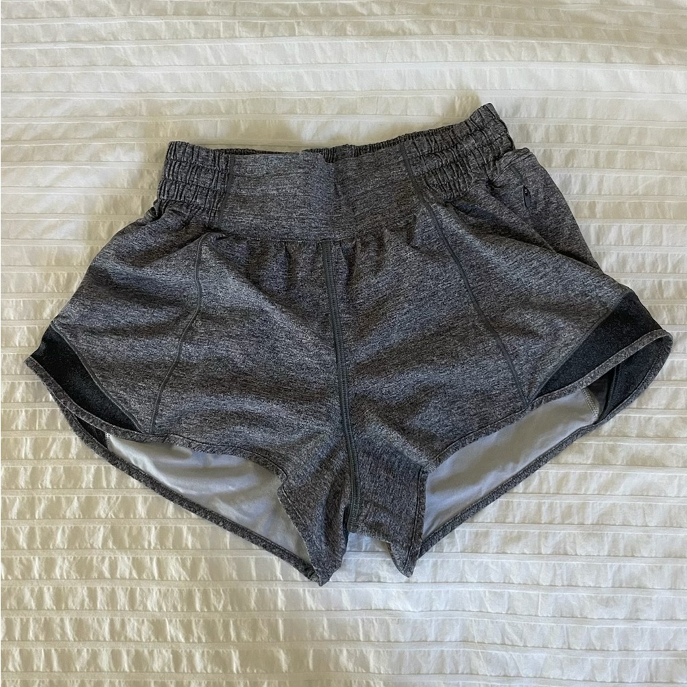 Lululemon 2.5” Grey Hotty Hots